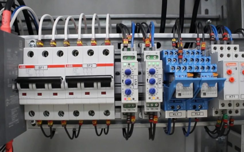Контакторы и реле ПЭСБ: как выбрать для современного щита управления